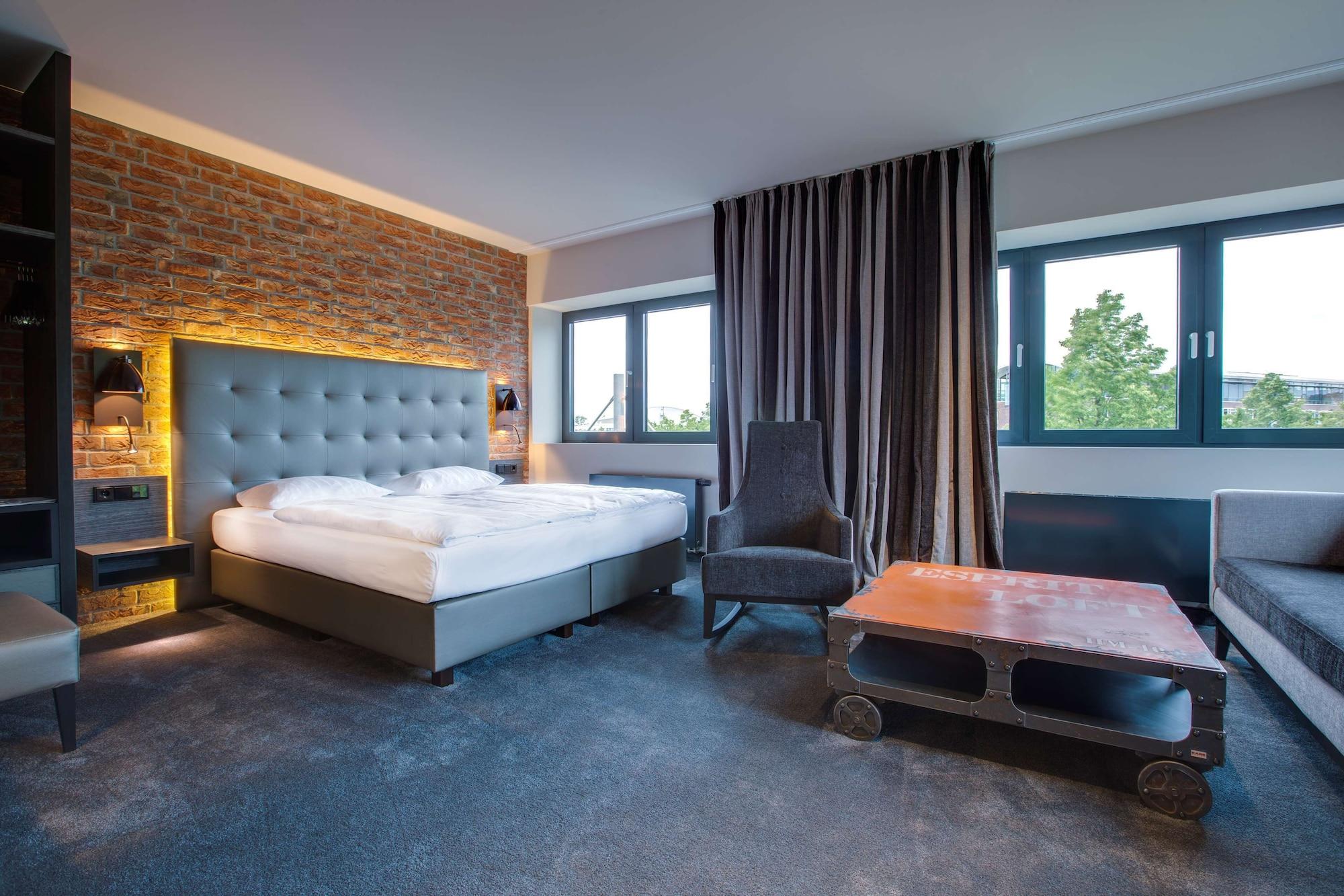 Park Inn By Radisson Luebeck Экстерьер фото