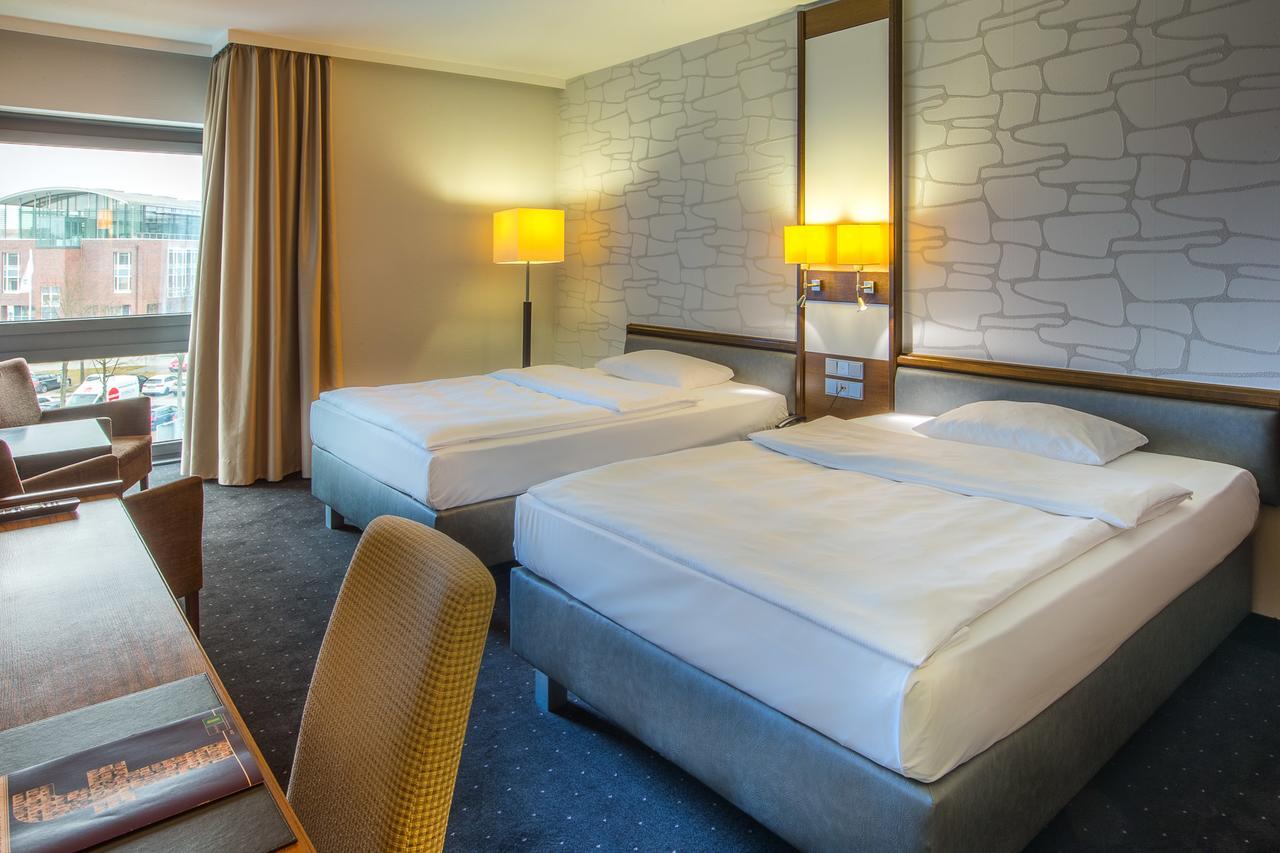 Park Inn By Radisson Luebeck Экстерьер фото
